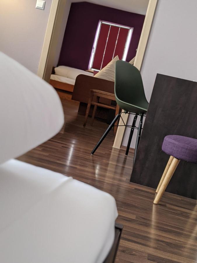 Hotel Baeren Marbach am Neckar Extérieur photo