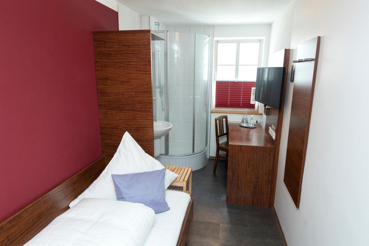 Hotel Baeren Marbach am Neckar Extérieur photo