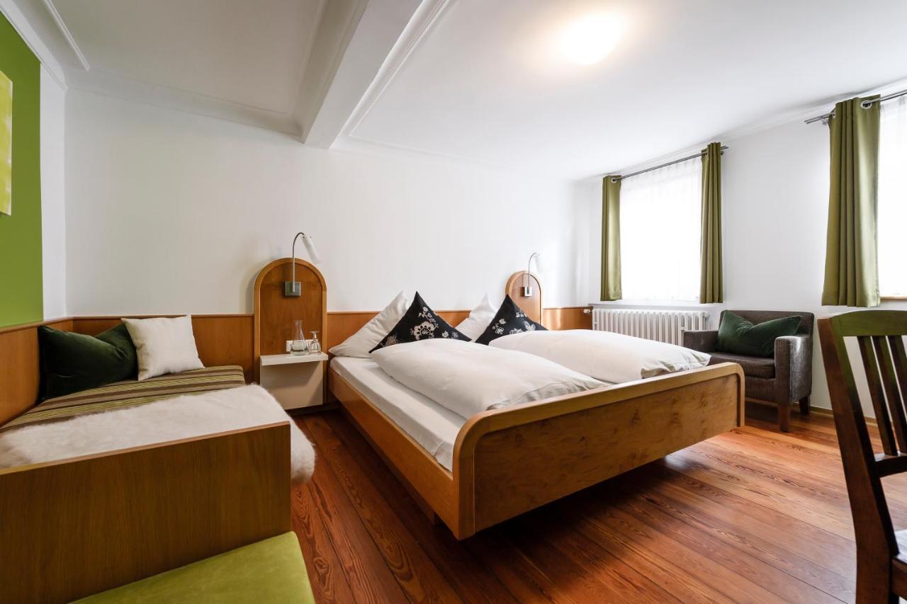 Hotel Baeren Marbach am Neckar Extérieur photo